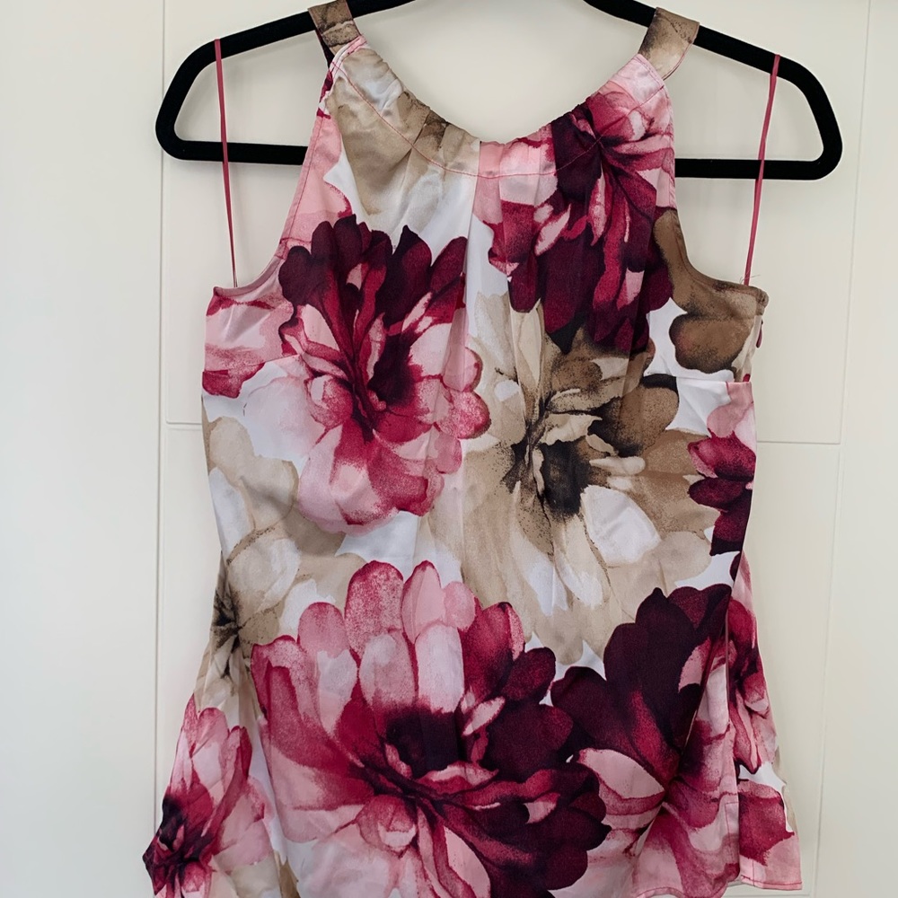 Sleeveless WHBM Top Size M